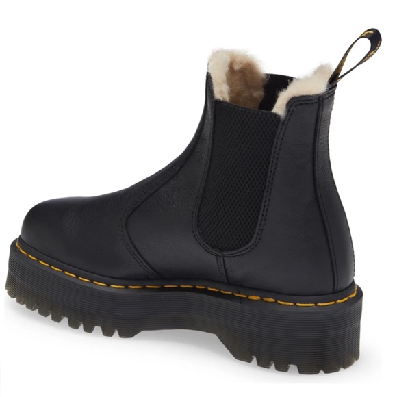 NEW $210 DR. MARTENS 2976 Quad Faux Fur Chelsea Boot in size 9 UK / 11 US! - Picture 2 of 6
